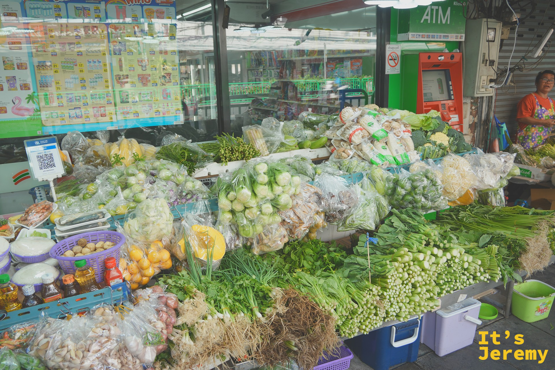 On Nut 站附近的市場
