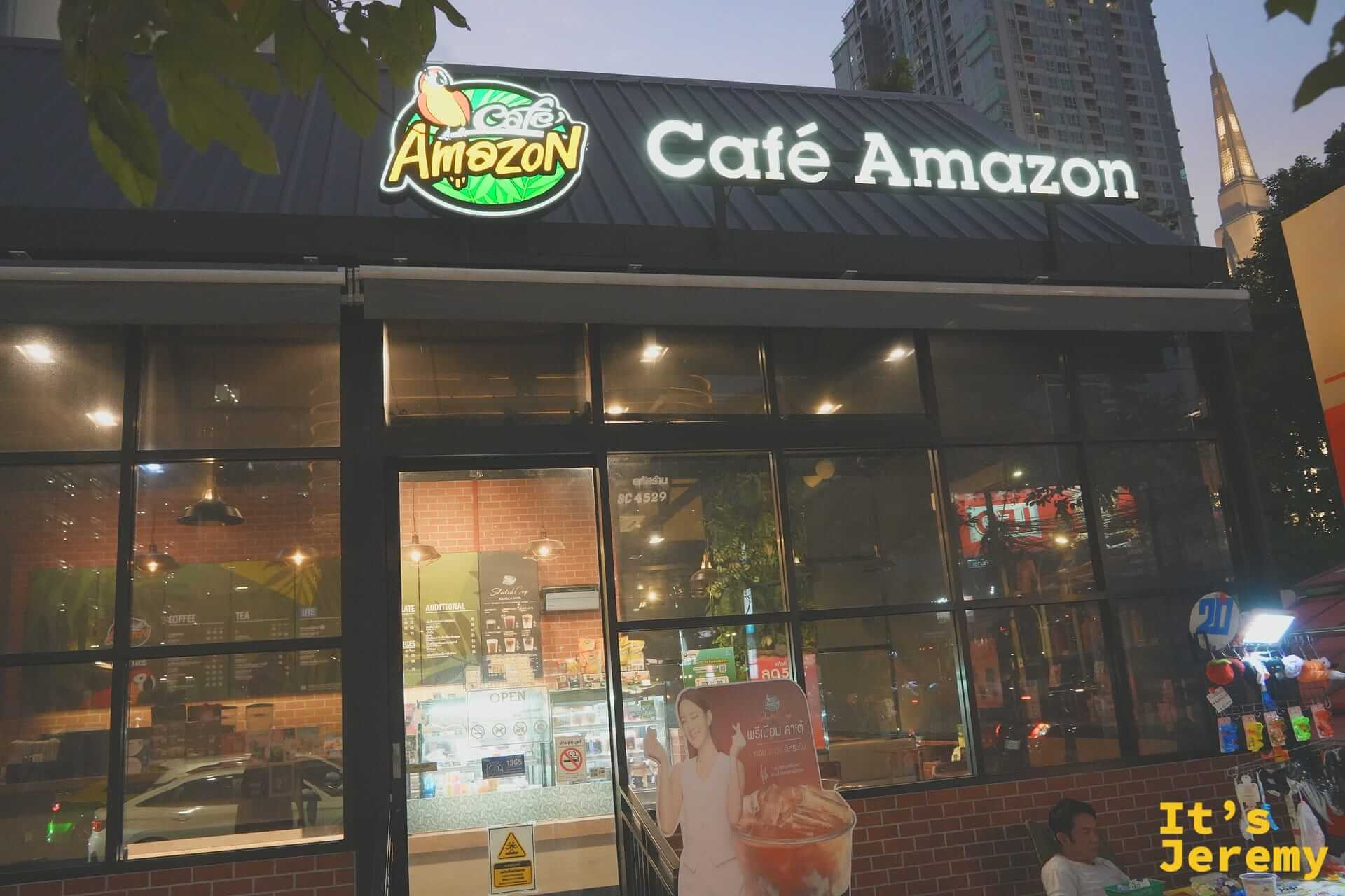 前往 SWU Nightmarket 途中的 Cafe Amazon