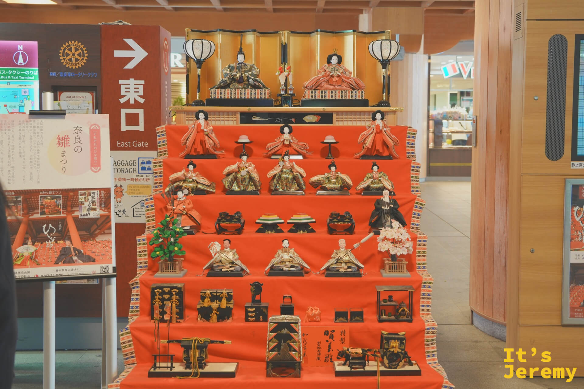 站內的奈良雛人形(雛まつり)展示