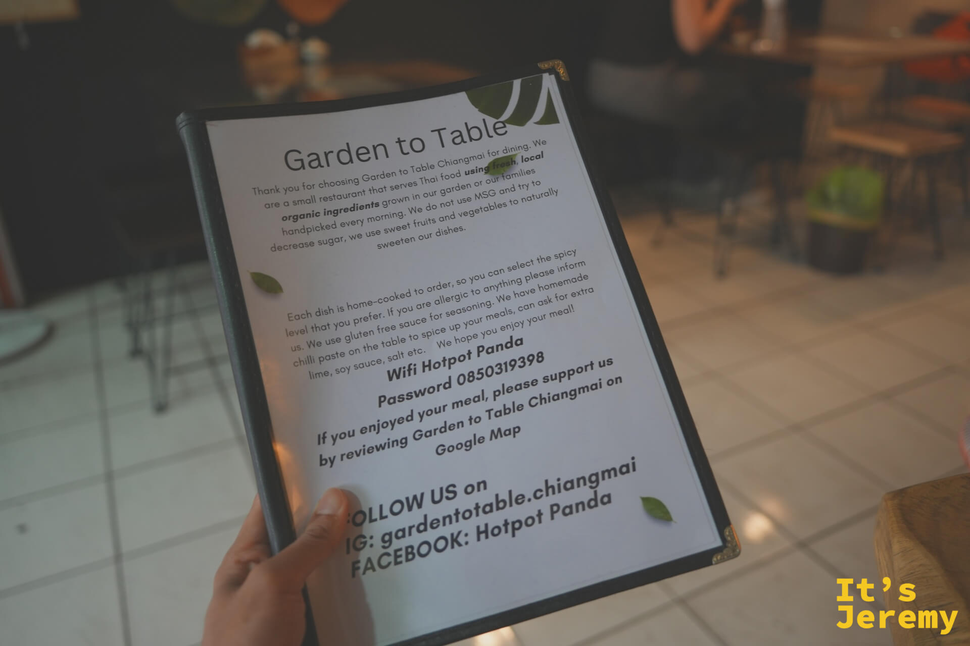 Garden to Table 菜單封面，說明有機理念與 WiFi 資訊