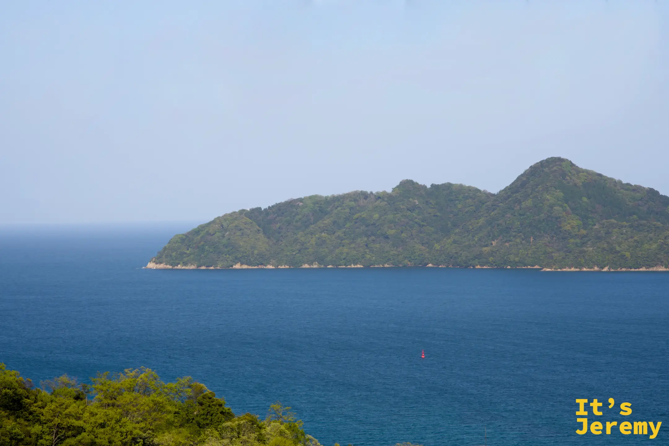 傘松公園展望台から望む宮津湾と孤島