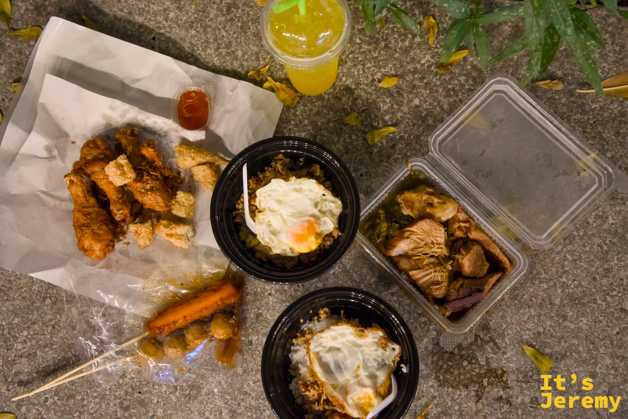 當晚買的一桌食物大合照