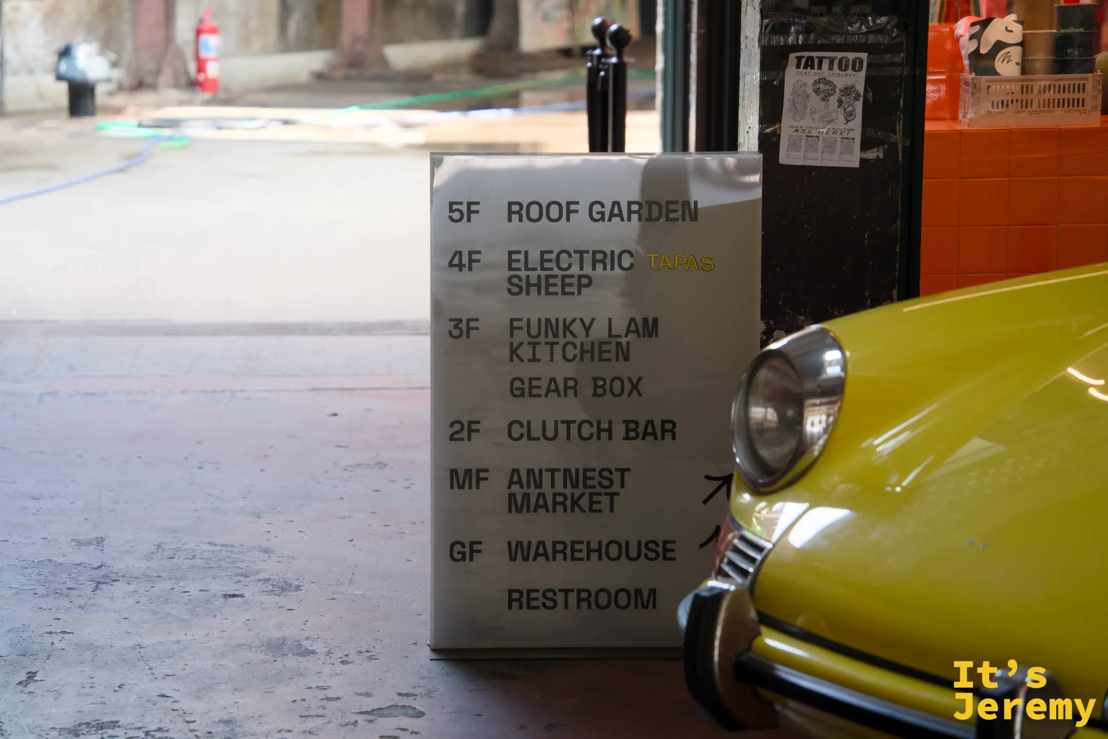 各樓層目錄標示板:GF WAREHOUSE、MF ANTNEST MARKET、2F CLUTCH BAR、3F FUNKY LAM KITCHEN、4F ELECTRIC SHEEP、5F ROOF GARDEN