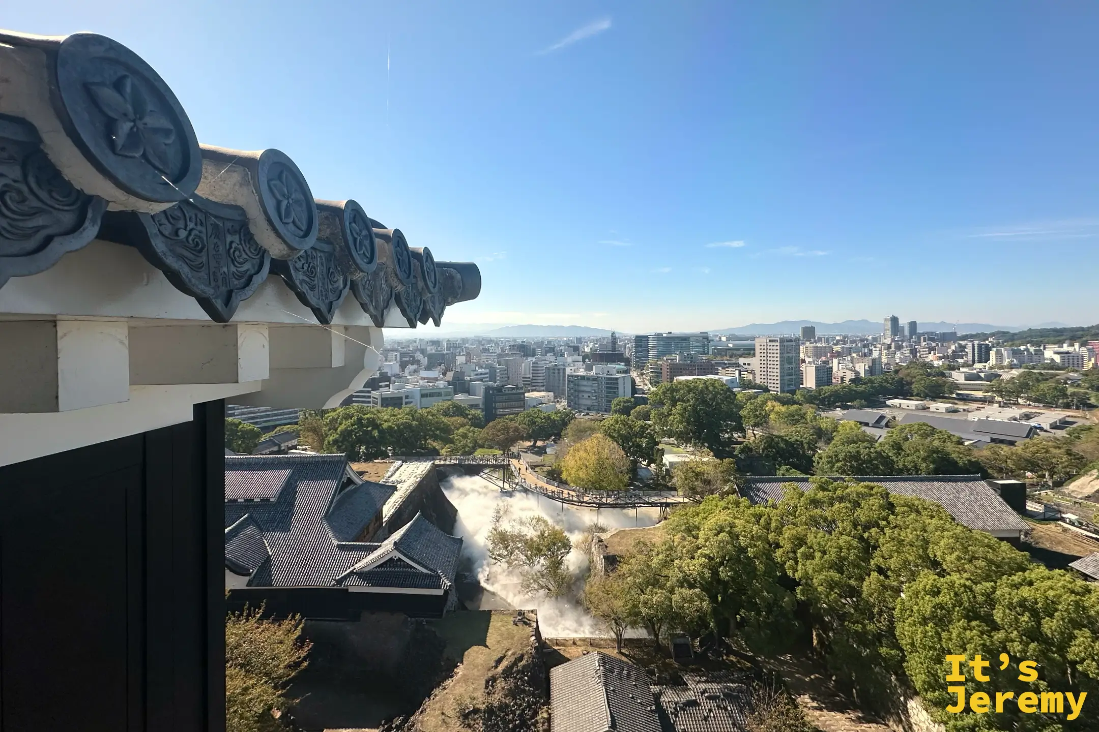 熊本城天守閣頂樓另一側視野,眺望九州山脈