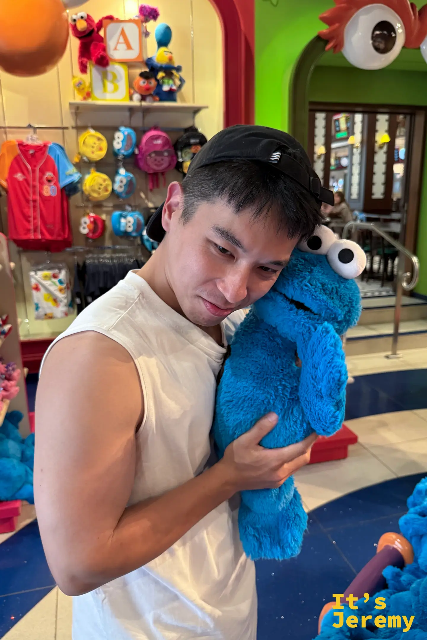 紀念品店入手的芝麻街伯特 Bert 藍色絨毛玩偶