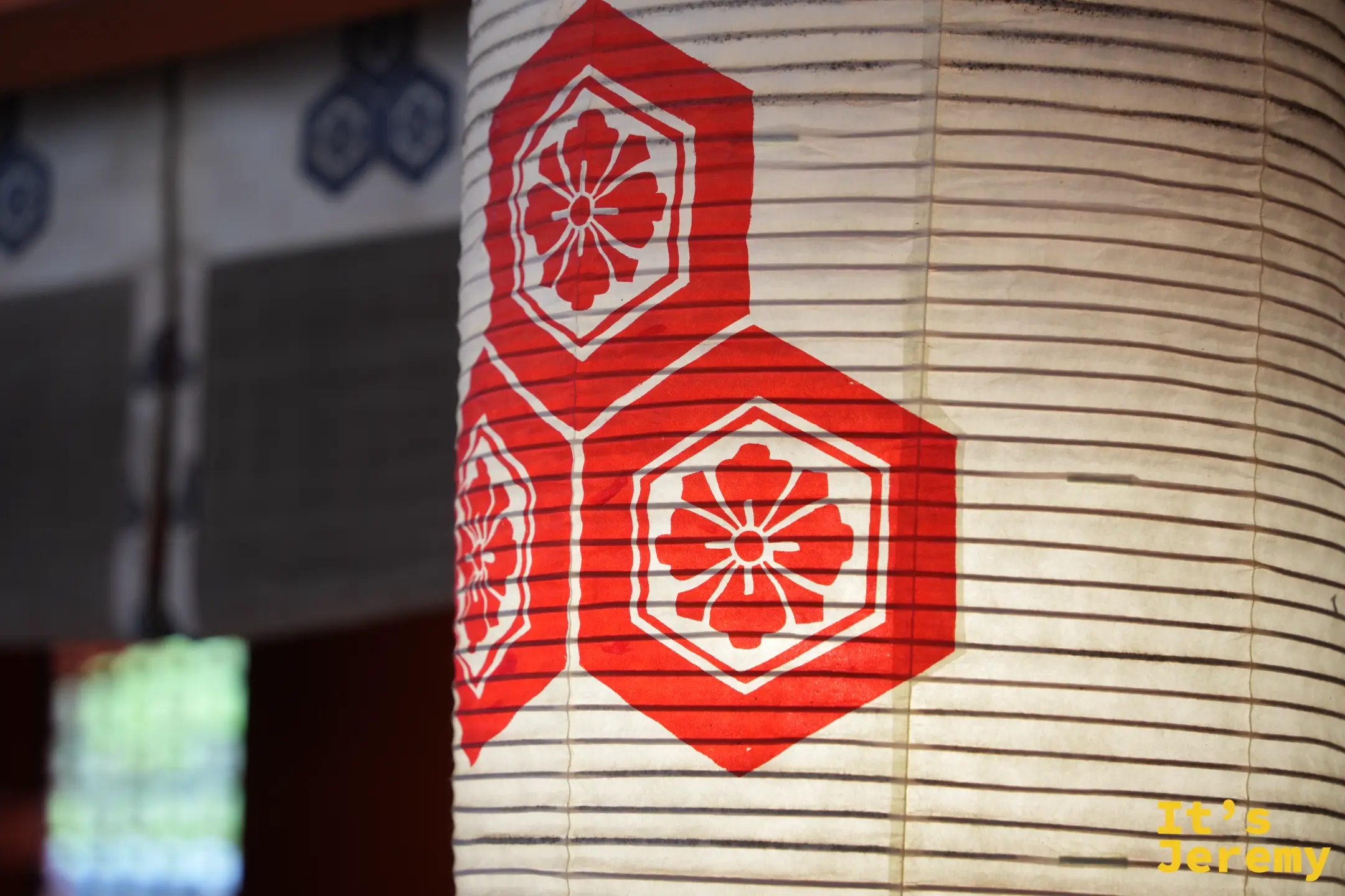 客神社旁的燈籠
