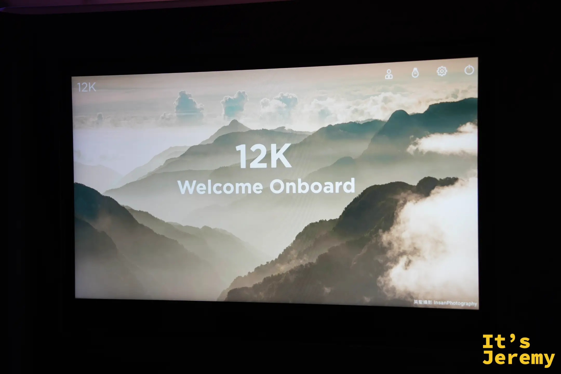 今天的座位 12K