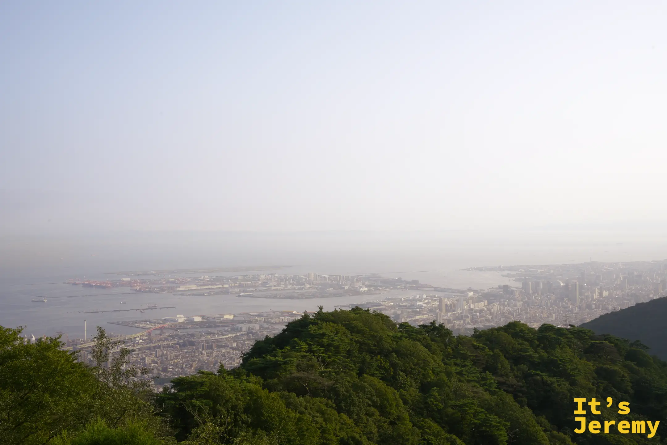 從六甲山牧場眺望神戶港